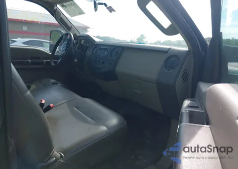 2010 Ford F-250 Xl/Xlt z USA, uszkodzony, nr VIN 1FTNF2B5XAEA77794